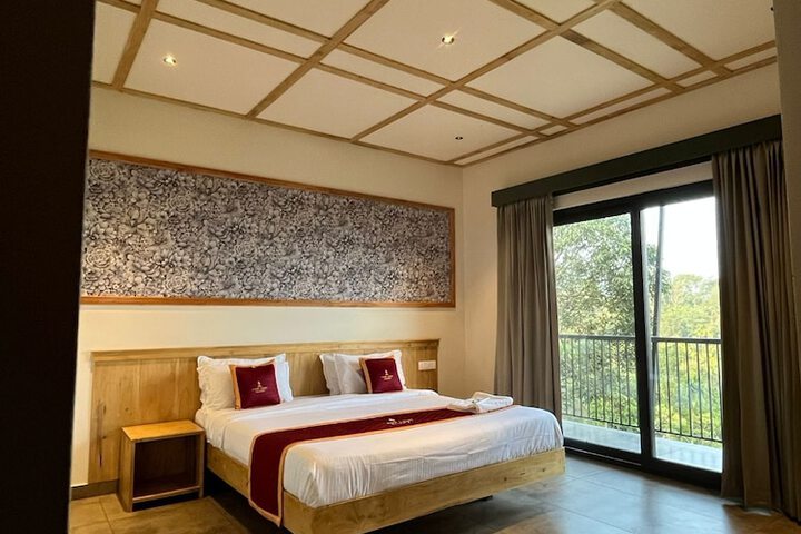 Room 9 of 36