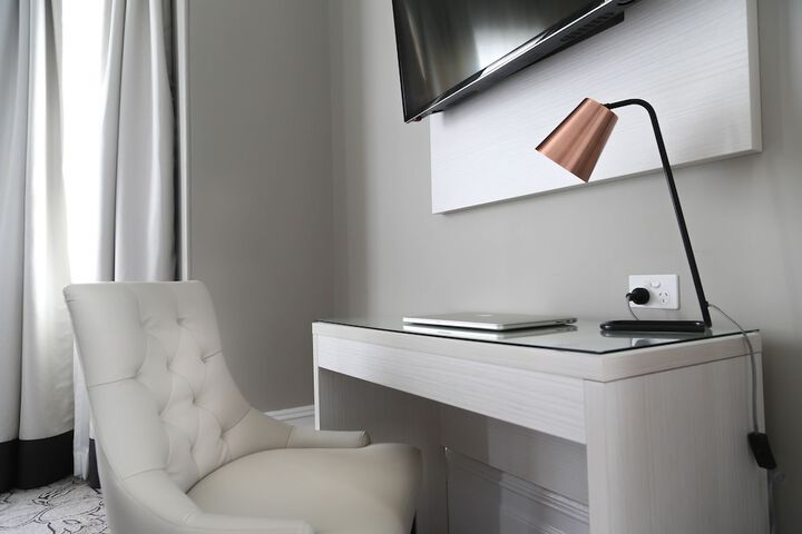 Room 10 of 50