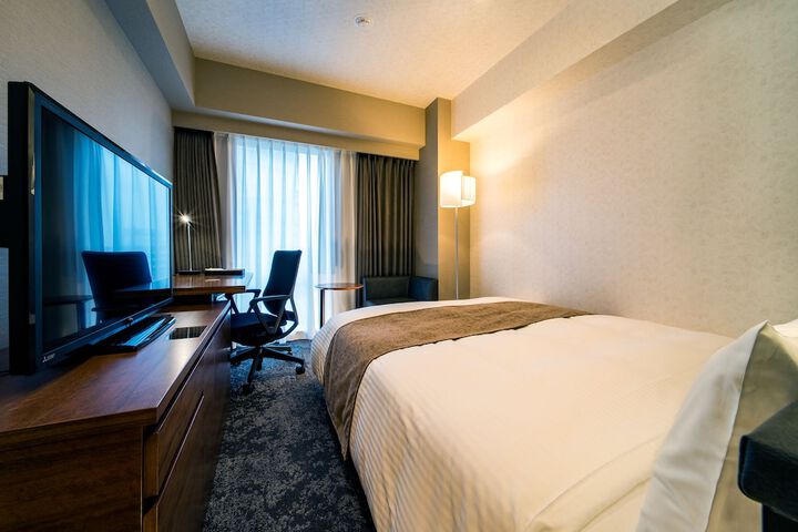 Room 11 of 73
