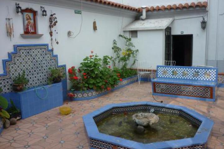 HOTEL ZAMORA