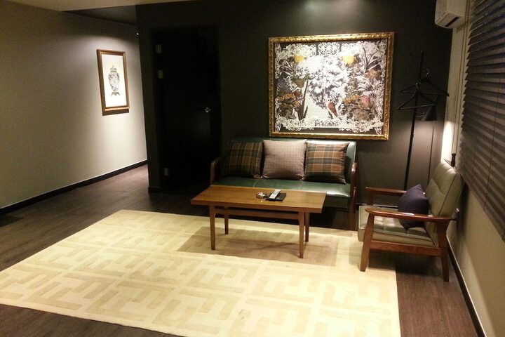 Room 16 of 35