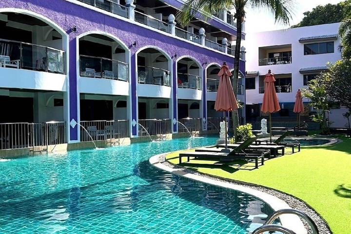 Hotel Exterior 65 of 71