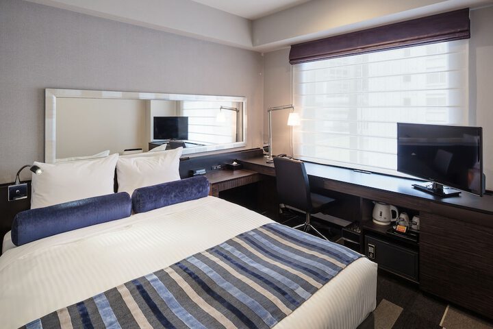 Room 3 of 39