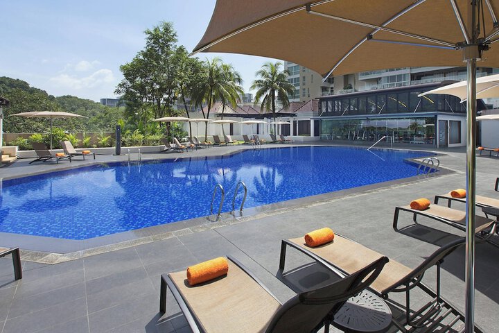 Pool 60 of 107