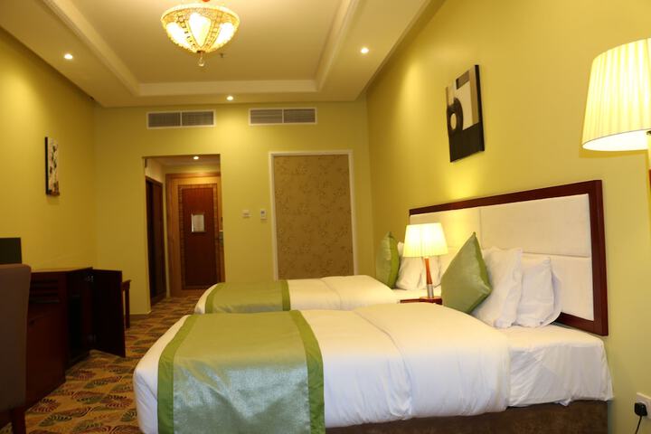 Room 26 of 65