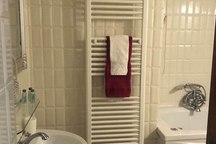 Room 34 of 57