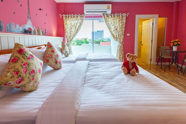 Room 5 of 60