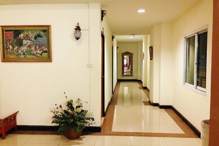 Ballroom/Hall 19 of 24