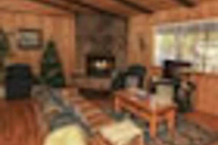 Room 33 of 61