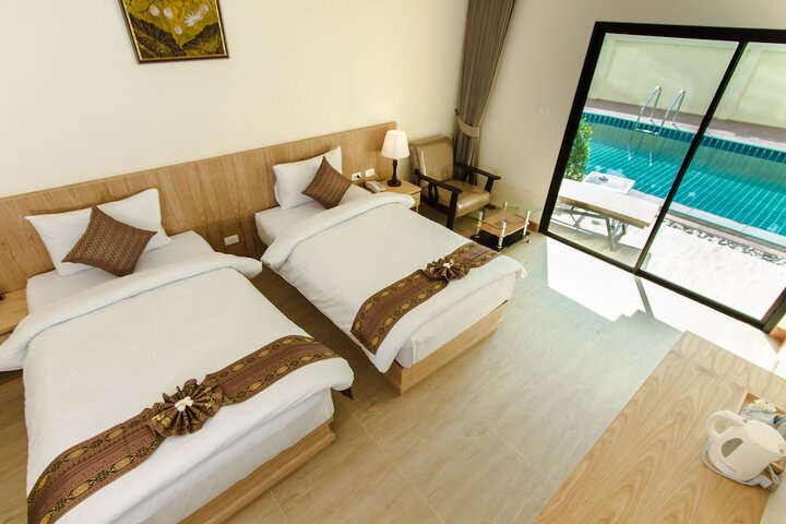 Room 6 of 36