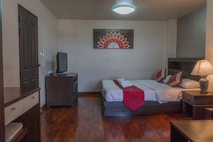 Room 13 of 84