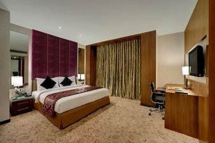 Room 6 of 47