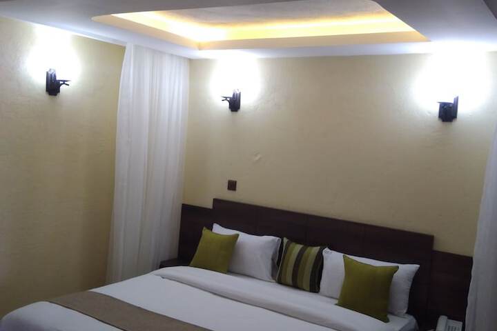 Room 8 of 45