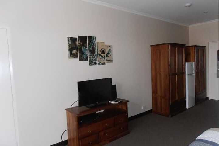 Room 27 of 62