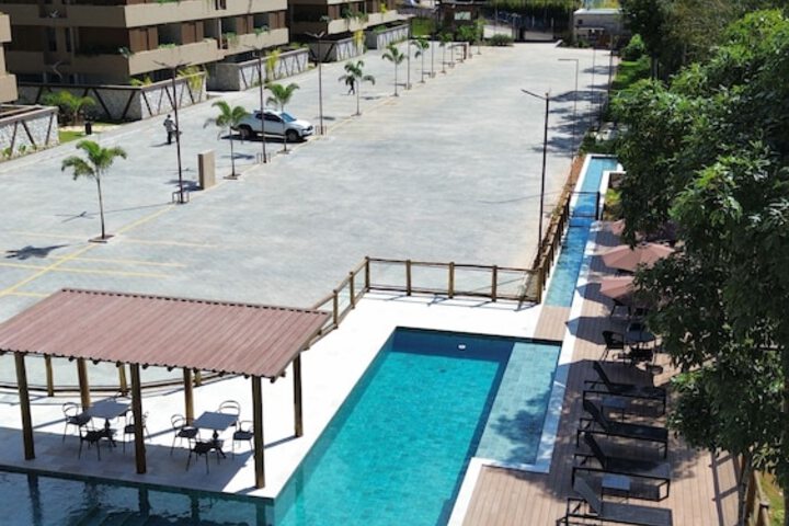 Pool 141 of 228