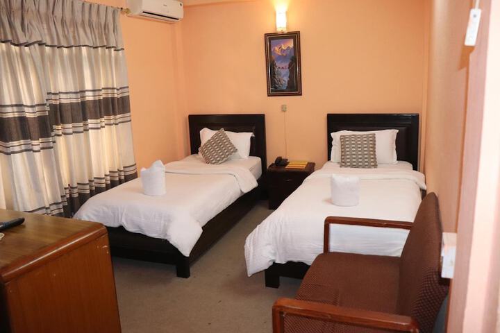Room 16 of 32