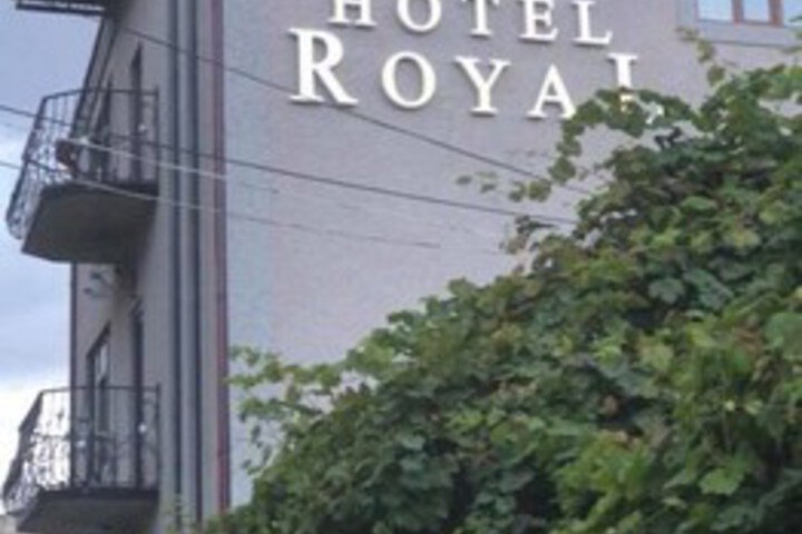 Hotel 8 of 35