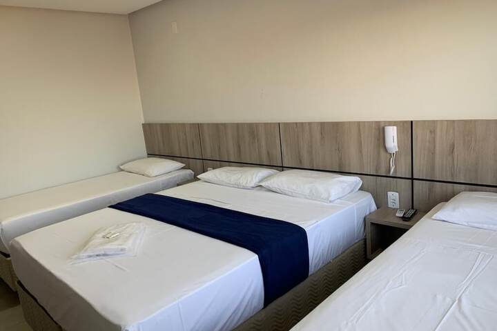 Room 5 of 13