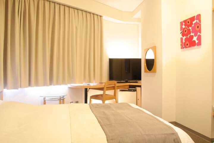 Room 5 of 25