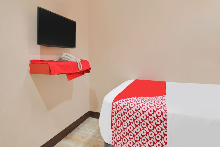 Room 16 of 22