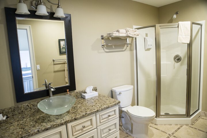 2 Queen Beds River View (8 of 31)