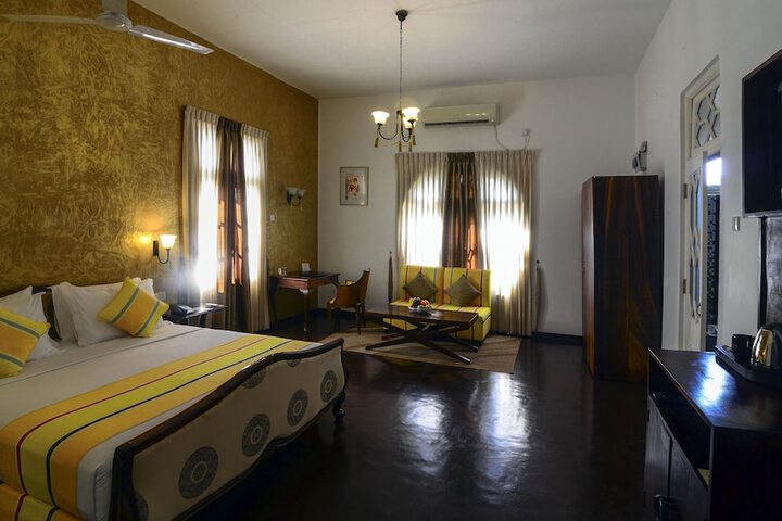 Room 15 of 41