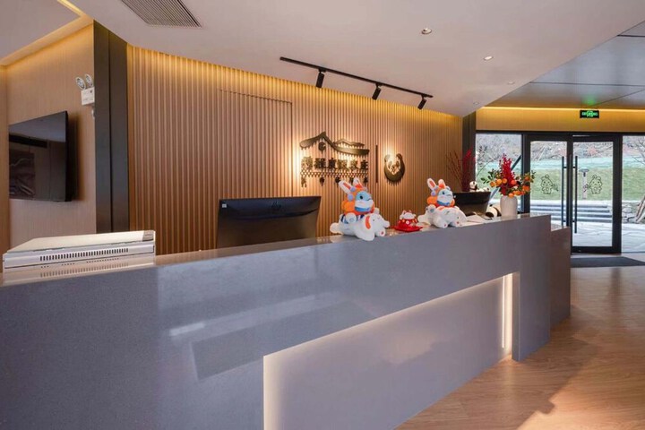 Hotel Interior 3 of 176