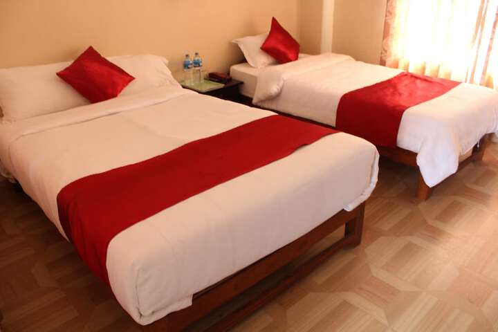 Room 9 of 34