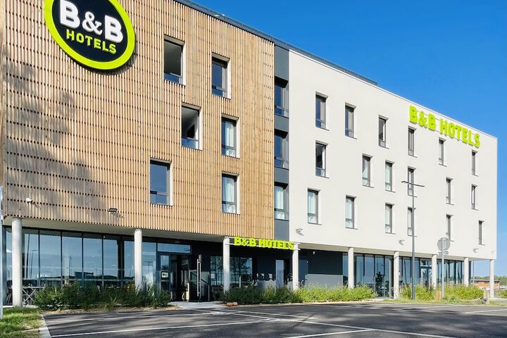 B & B HOTEL Saint-Geours-De-Maremne Hossegor in Saint-Geours-de-Maremne