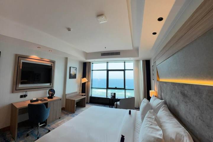Room 7 of 86