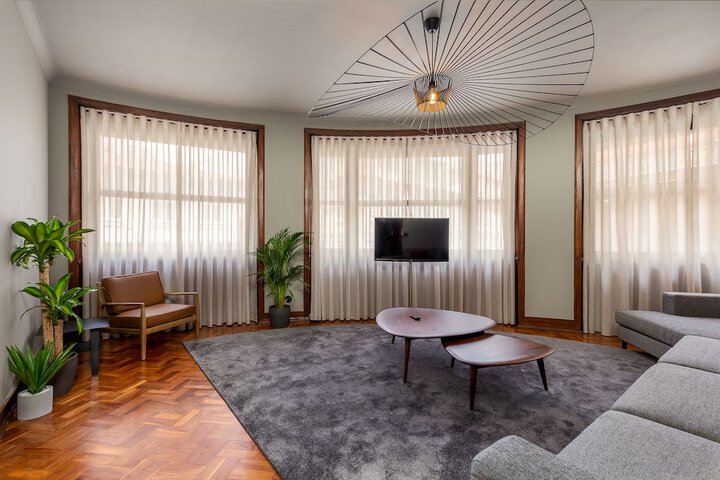 Room 44 of 75