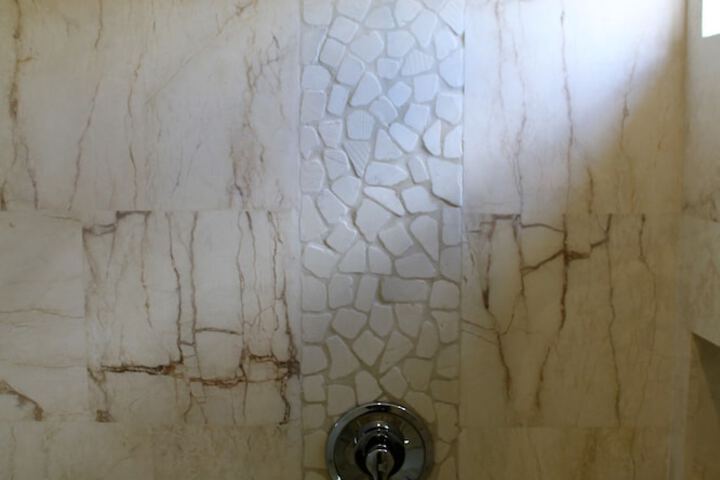 Room 45 of 104