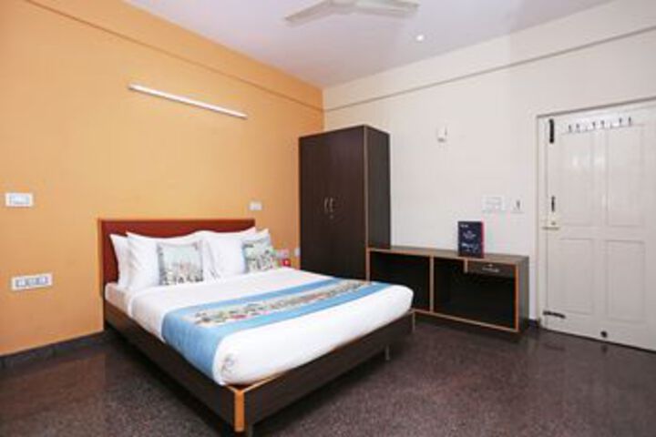 Room 8 of 21