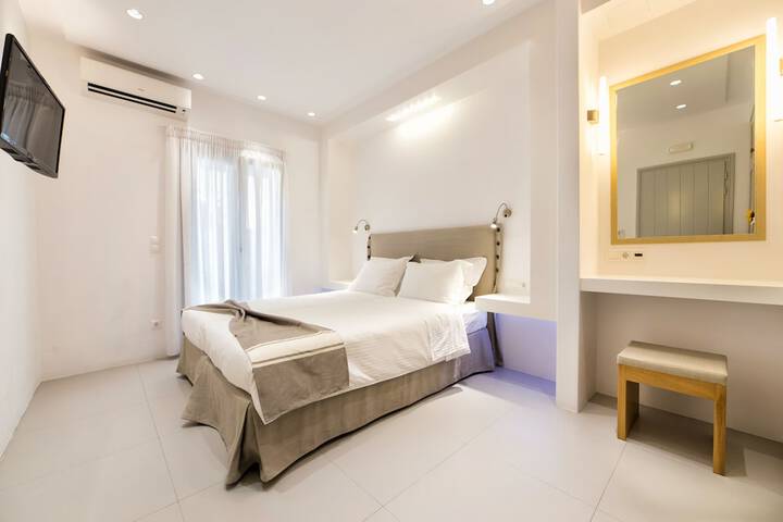 Room 25 of 164