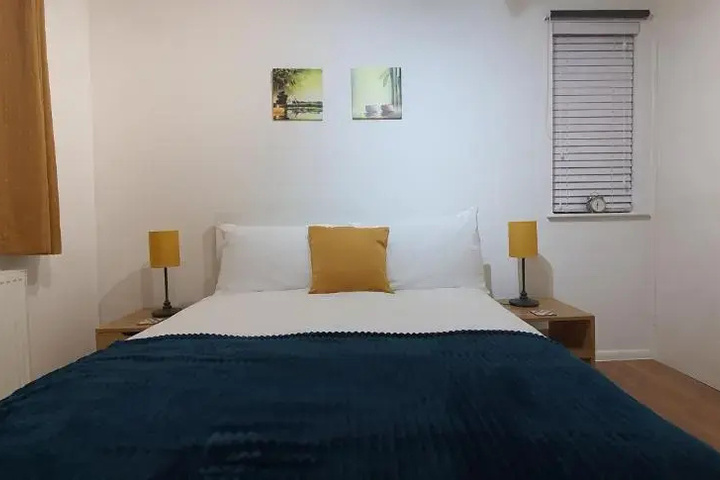 Room 3 of 11