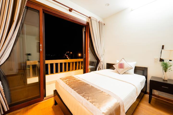 Room 16 of 23