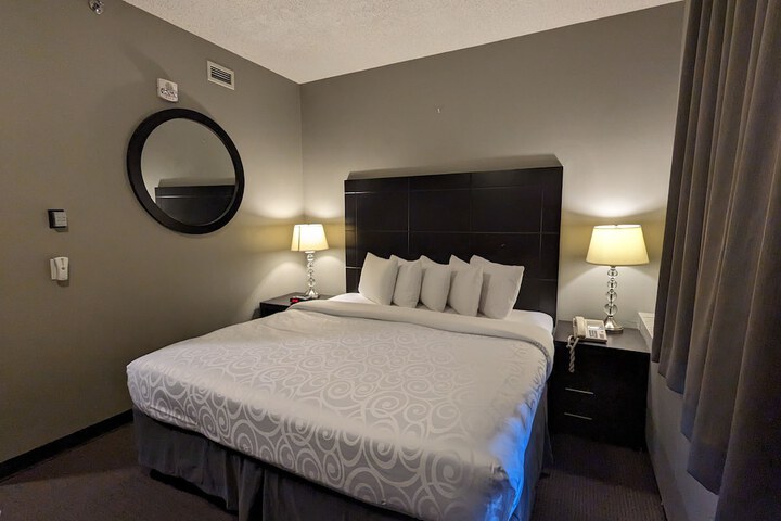Room 19 of 40