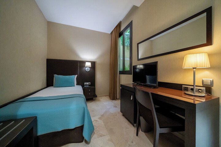 Room 27 of 59