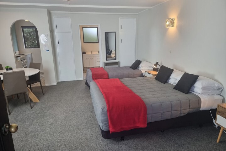 Room 8 of 29