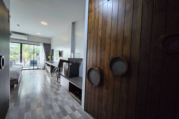 Room 17 of 59