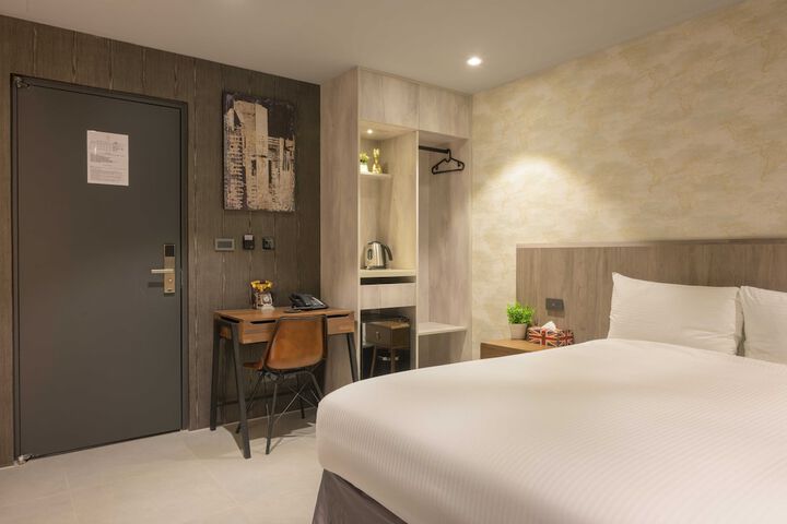 Room 55 of 119