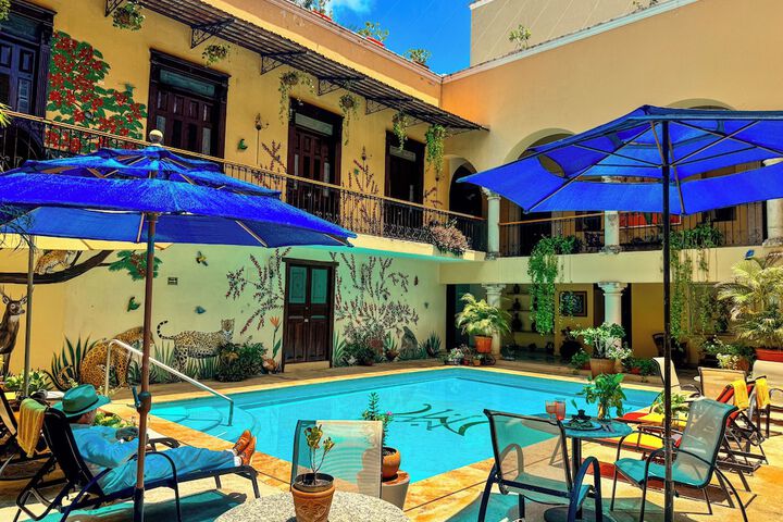 Hotel with Pool