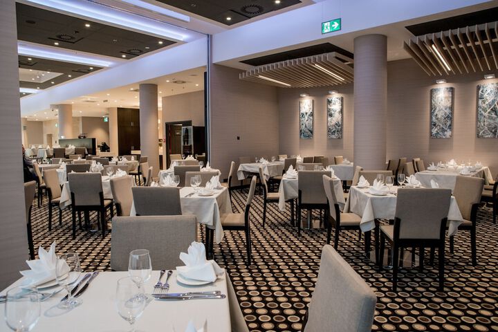 Dining 87 of 129