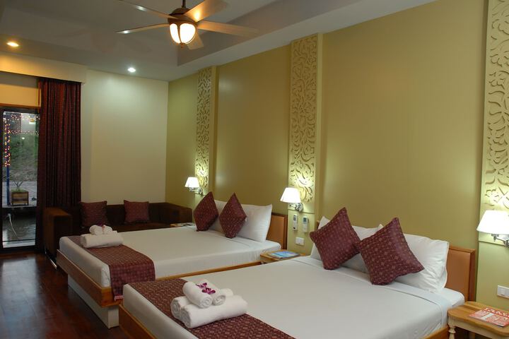Room 2 of 35