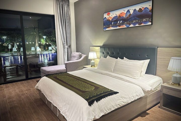 Room 40 of 145