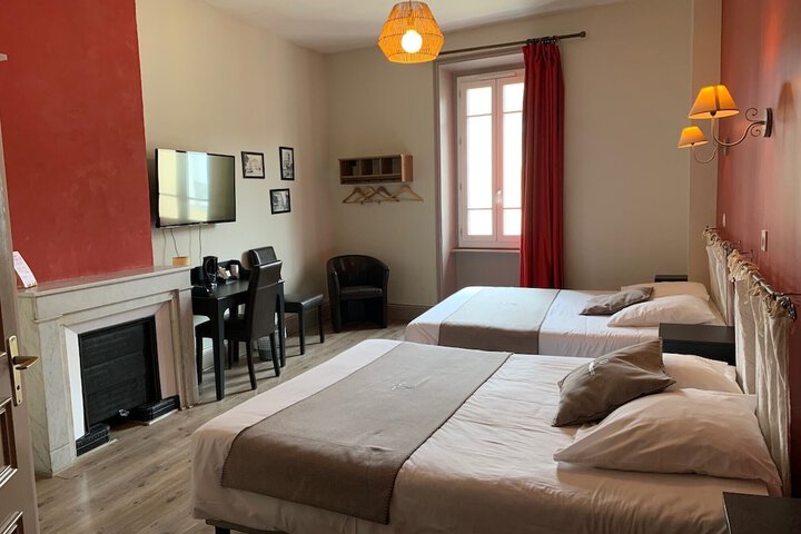 Room 6 of 27