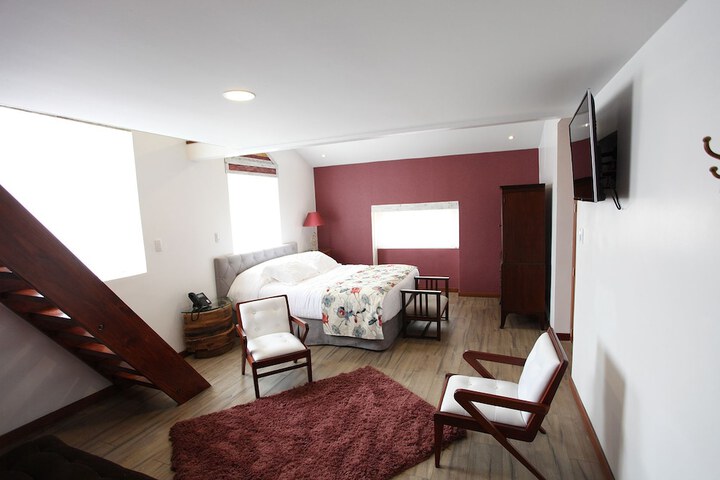 Room 7 of 74