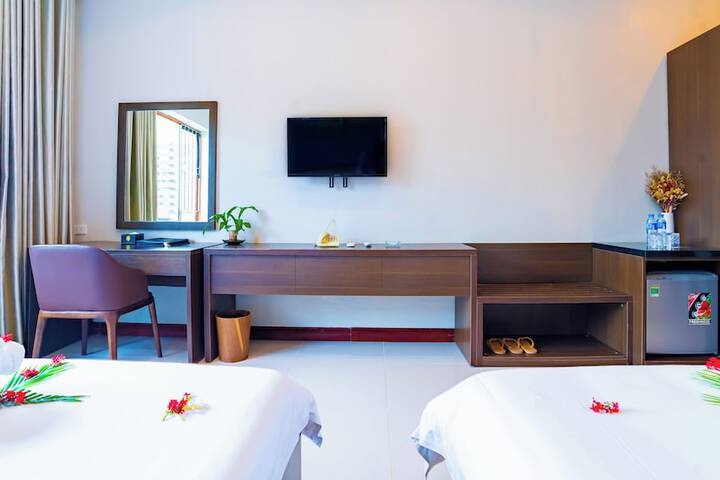 Room 4 of 65