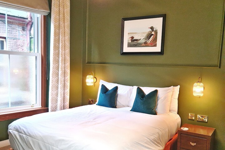 Room 13 of 46