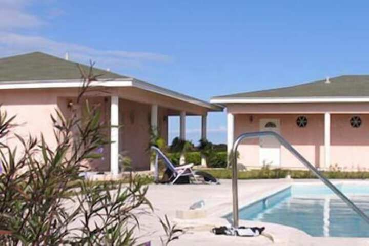 Pool 4 of 16